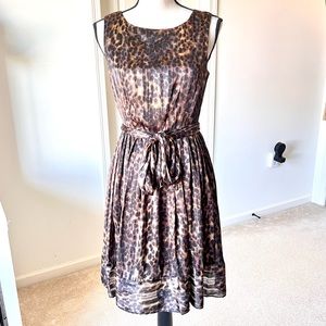LUXE By CARMEN MARC VALVO Pleated Leopard Print Sleeveless Dress—SZ. 4P
